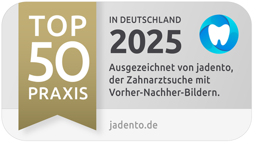 Top 50 Praxis-Siegel 2025, Zahnsymbol, beige und blau, Auszeichnungstext von jadento.de.